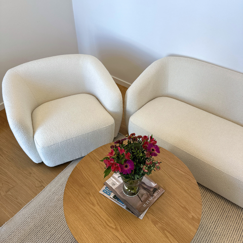 Melisa - 2-Sitzer Sofa aus weißem Boucle L: 173 x T: 84 x H: 66 cm