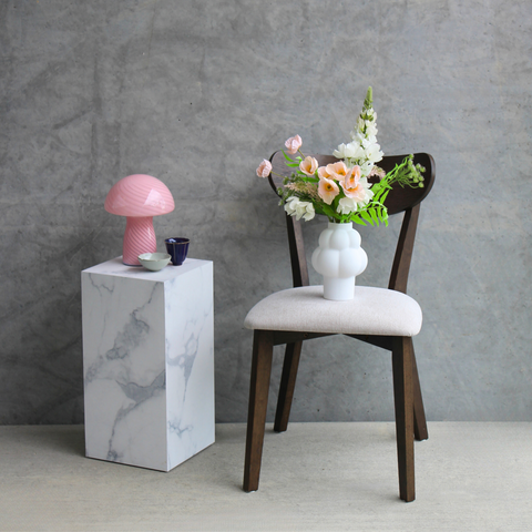 Rory Esszimmerstuhl – Holzstuhl aus geräuchertem Eichenholz mit gepolsterter Sitzfläche