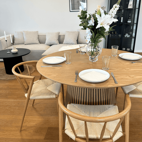 Bella Esszimmerstuhl - im Eichenlook mit Geflechtsitz