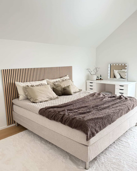 Akustikpaneel in Eichenfurnier 1200×520×18 mm