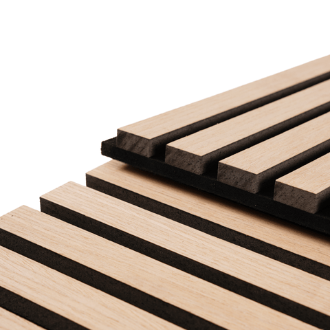 Akustikpaneel in Eichenfurnier 2600×520×18 mm